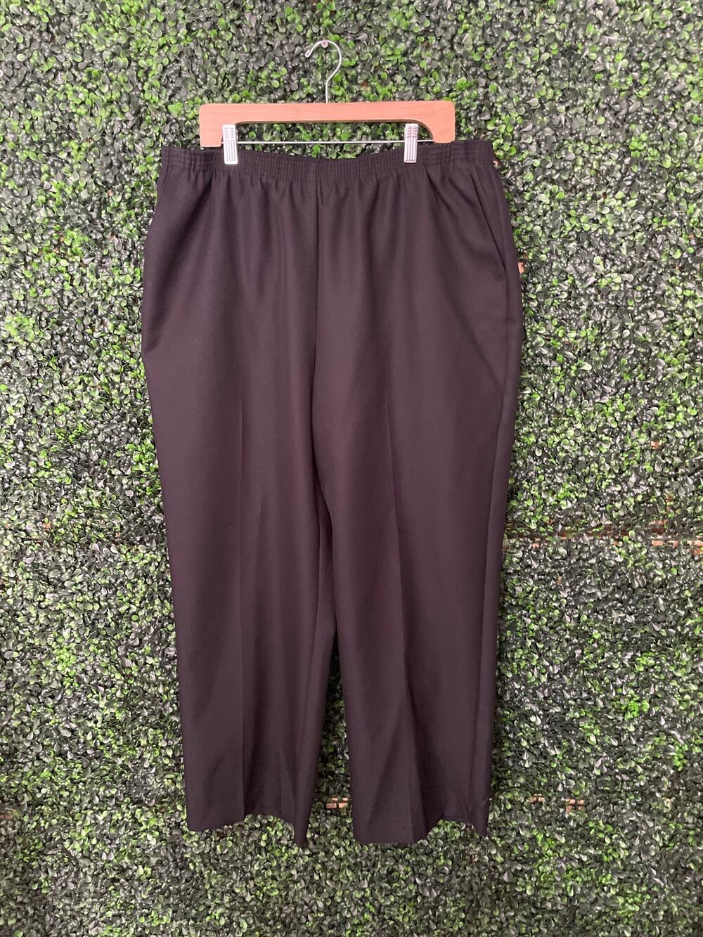 Alfred Dunner Black Trousers Women’s Size 22W Elastic Waistband